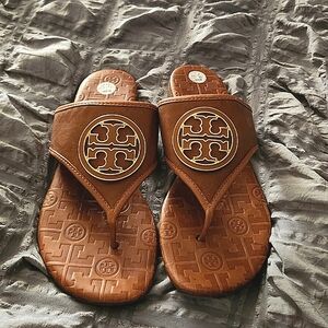 Tory Burch sandals / flip flops , brown  size 9 1/2. Authentic